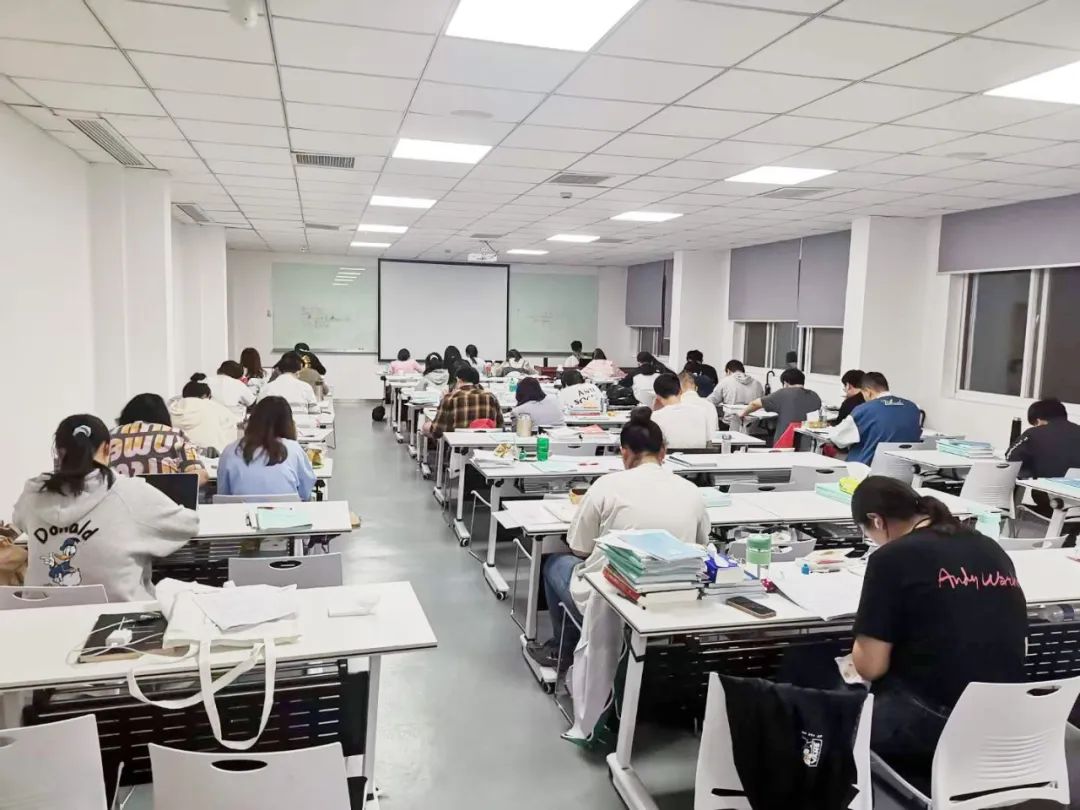 東吳教育目前已在安徽和貴州設置培訓中心，